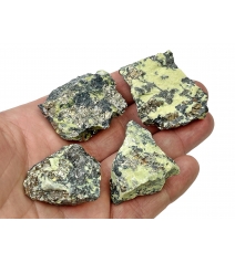 serpentynit z Pirytem surowy naturalny ciekawe okazy do 3 cm